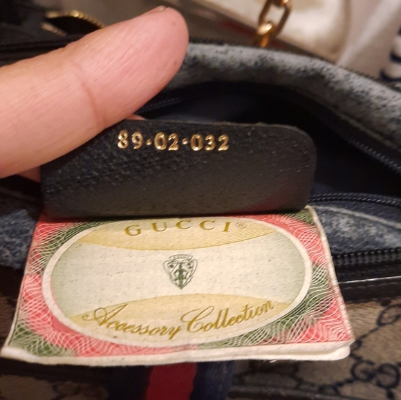 Gucci Bag - Picture 4 of 8